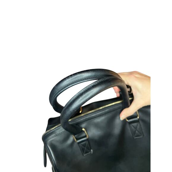 Black Satchel Convertible - Picture 4 of 6